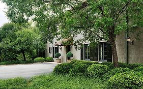 Hotel Domestique Travelers Rest 4* United States